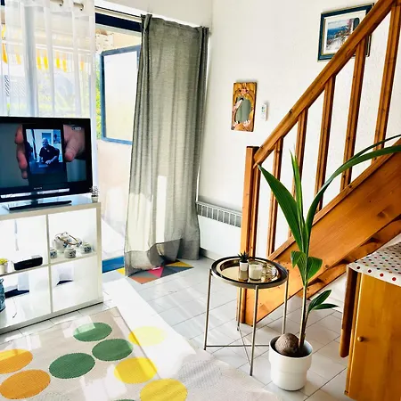Chez Mamie Paulette, Clim Et Piscine, A 3 Minutes A Pied De La Apartment *
