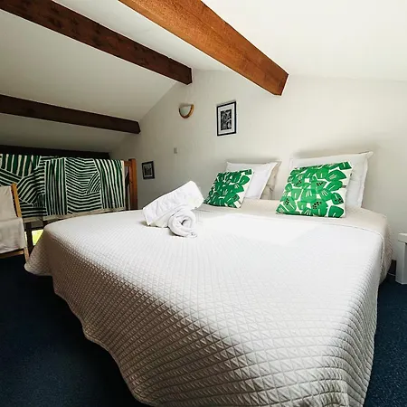 Chez Mamie Paulette, Clim Et Piscine, A 3 Minutes A Pied De La Apartment *